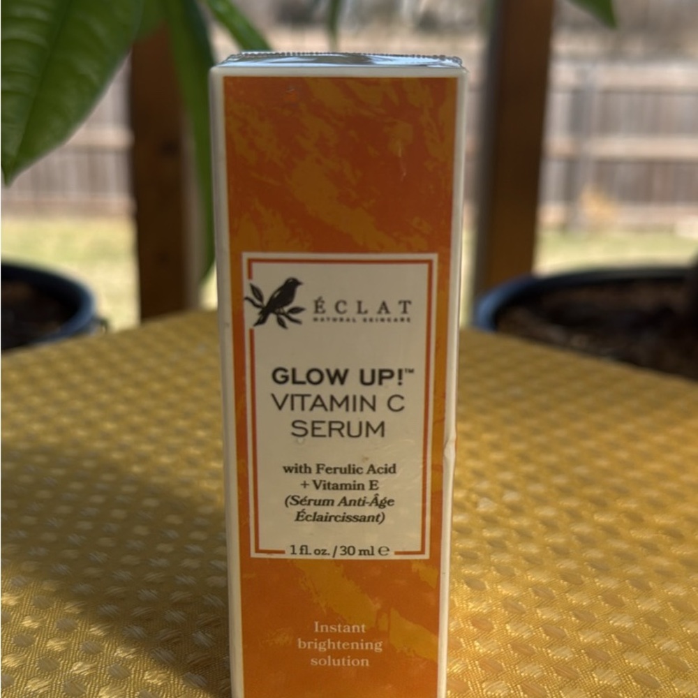 Eclat Vitamin C Face Serum, Brightening Facial Treatment with Vitamin E, 1 fl oz
